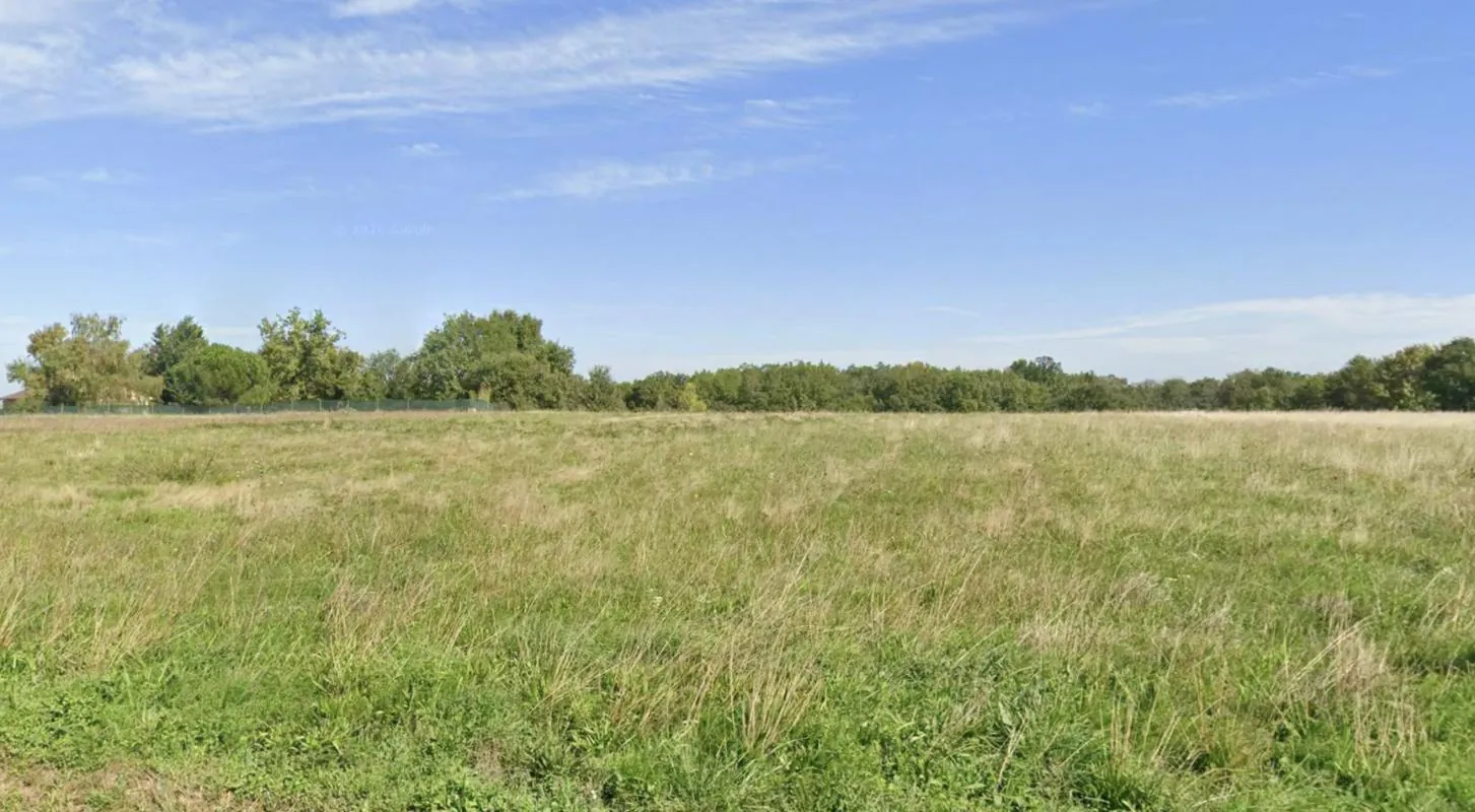Terrain constructible à Vacquiers (31340) : parcelle d'environ 700 m² pour une maison neuve